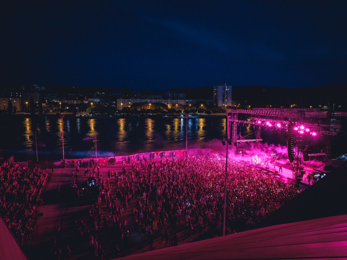 MARTIGUES SUMMER FESTIV&rsquo;HALLES 23