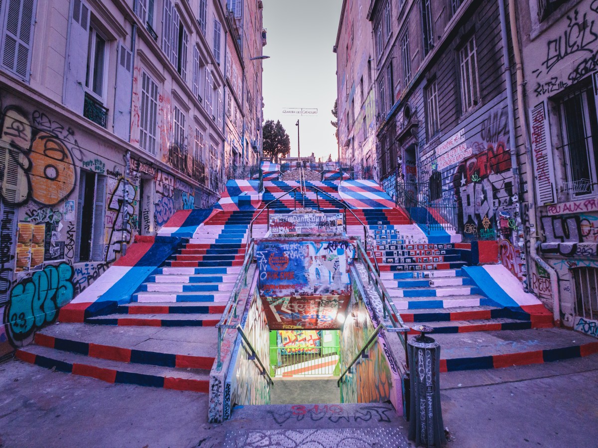 STUDIO WHA-T – FRESQUE COURS&nbsp;JULIEN