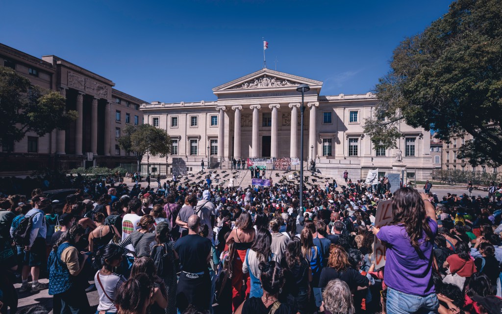 MOBILISATION DU 14 SEPTEMBRE EN SOUTIEN A GISELE&nbsp;PELICOT