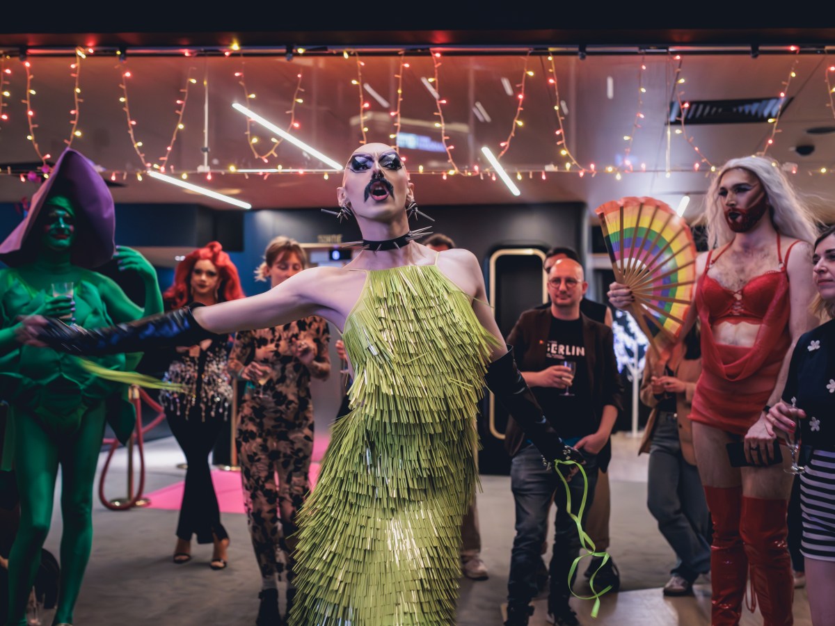 CLUB KINO – LE&nbsp;LOBBY