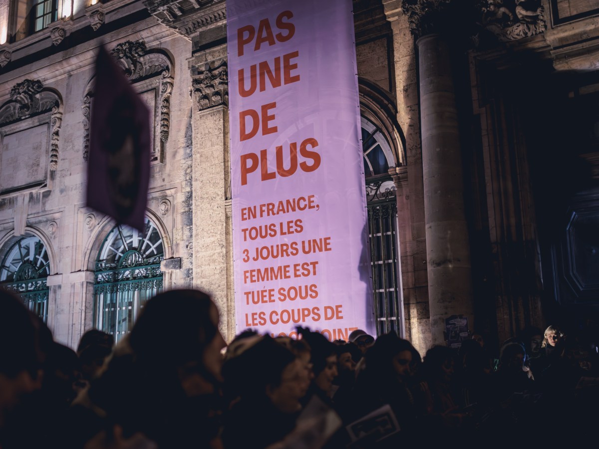 JOURNÉE INTERNATIONALE POUR L’ÉLIMINATION DE LA VIOLENCE À L’ÉGARD DES&nbsp;FEMMES